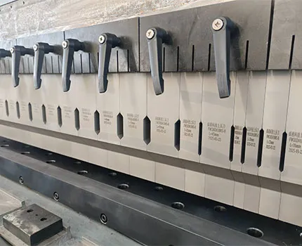 أدوات الثني