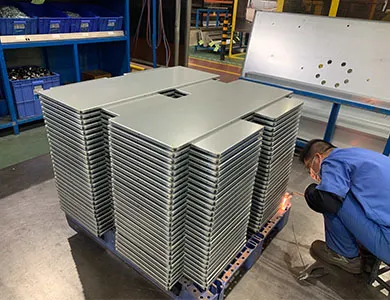 ليزر المنصة المزدوجة